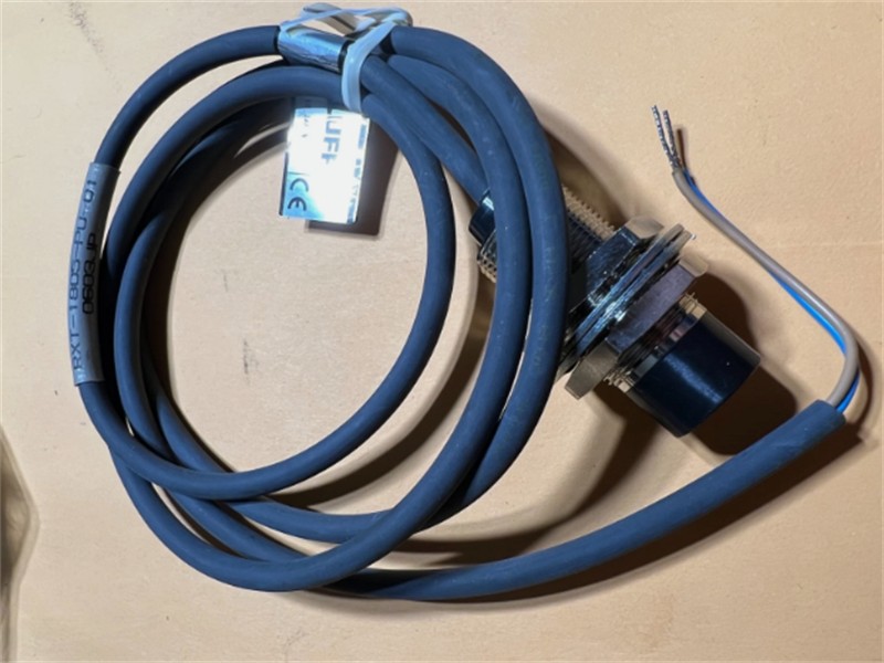 Balluff NB-RXE-1805P-PU03 remote sensor output unit reference image
